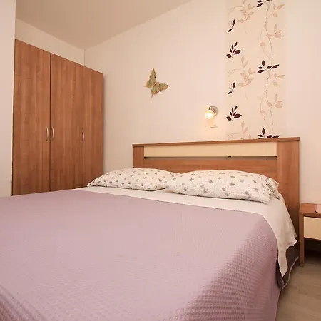 Cesare 2 Apartament