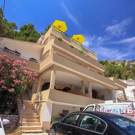 Cesare 2 * Jelsa (Hvar)